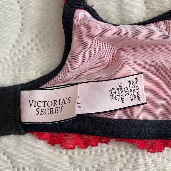 Victoria Secret Dream Angel push-up bra - Picture 2 of 2